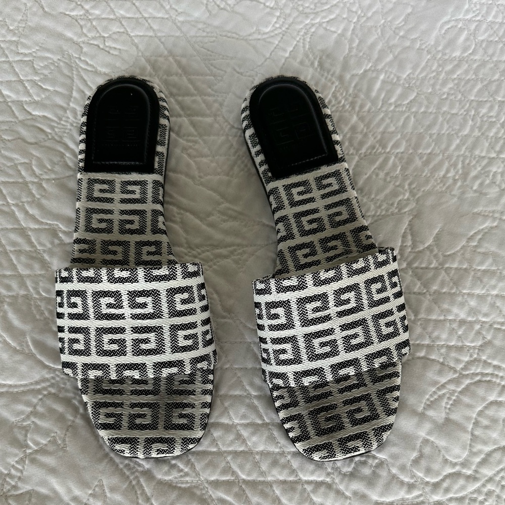 Givenchy 4G jacquard sandals